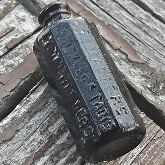 Vintage Glass Bottle Art Glass Dollhouse Mini Miniature Bitters Brown Root Beer - Picture 6 of 10